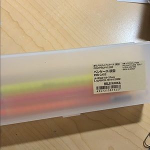 Muji pencil box + 3 highlight color crayon